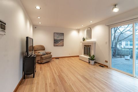 Tiny photo for 1265 Devonshire Road, Buffalo Grove, IL 60089 (MLS # 12585531)