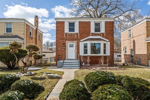 9032 S Merrill Avenue Chicago IL 60617