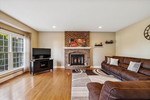 Tiny photo for 3750 Wintergreen Terrace, Algonquin, IL 60102 (MLS # 12516186)