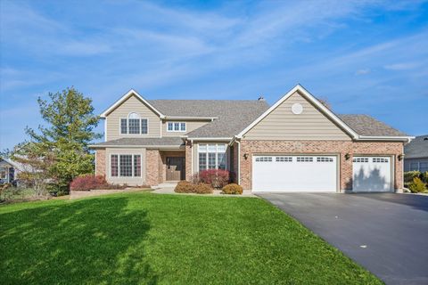 Photo of 3750 Wintergreen Terrace, Algonquin, IL 60102 (MLS # 12516186)
