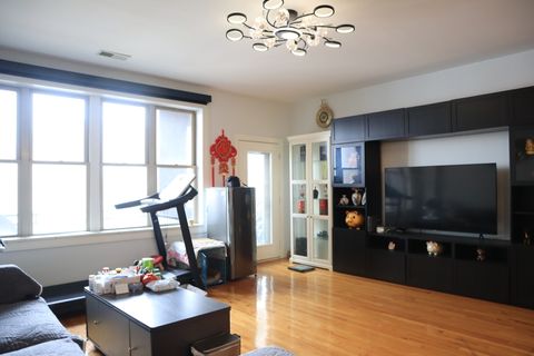 Tiny photo for 3225 S Archer Avenue #3w, Chicago, IL 60608 (MLS # 12529898)