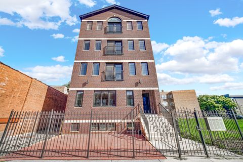 Photo of 548 E 50th Street #1, Chicago, IL 60615 (MLS # 12483287)