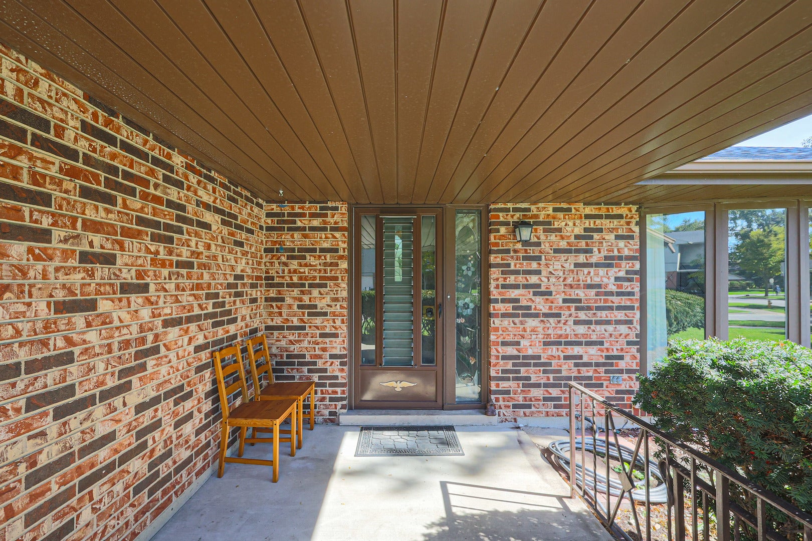 1601 N Rosetree Lane