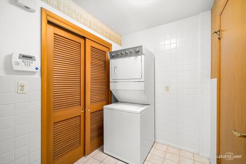 Tiny photo for 700 McClaran Avenue, Aurora, IL 60506 (MLS # 12568585)