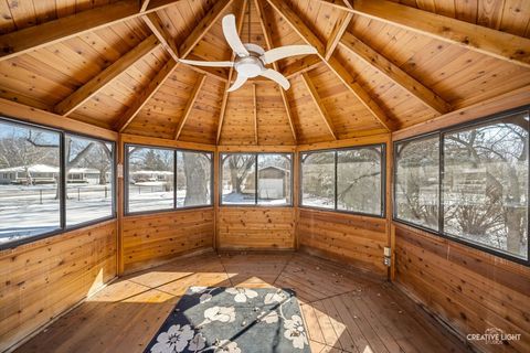 Tiny photo for 700 McClaran Avenue, Aurora, IL 60506 (MLS # 12568585)