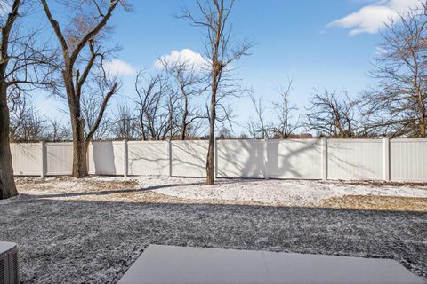 Tiny photo for 3918 ORCHARD Drive, Bettendorf, IA 52722 (MLS # 12548823)