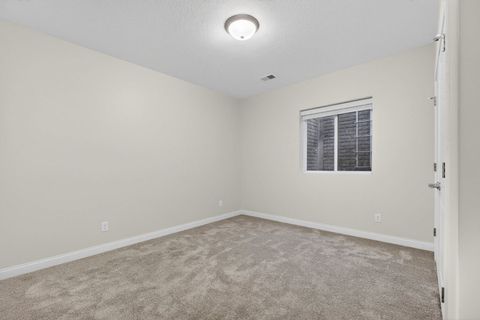 Tiny photo for 3918 ORCHARD Drive, Bettendorf, IA 52722 (MLS # 12548823)