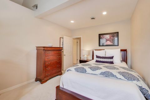 Tiny photo for 2436 N Janssen Avenue, Chicago, IL 60614 (MLS # 12499654)