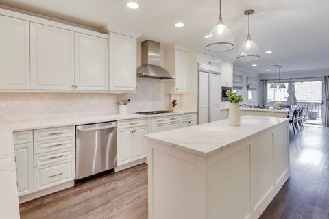 Tiny photo for 2436 N Janssen Avenue, Chicago, IL 60614 (MLS # 12499654)