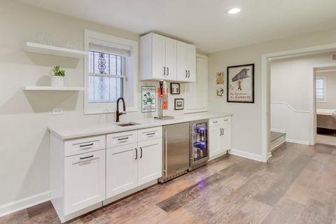 Tiny photo for 2436 N Janssen Avenue, Chicago, IL 60614 (MLS # 12499654)