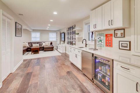 Tiny photo for 2436 N Janssen Avenue, Chicago, IL 60614 (MLS # 12499654)