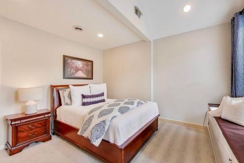 Tiny photo for 2436 N Janssen Avenue, Chicago, IL 60614 (MLS # 12499654)