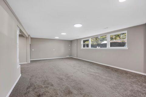 Tiny photo for 1900 Manchester Avenue, Westchester, IL 60154 (MLS # 12487766)