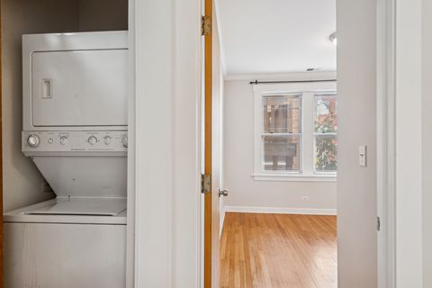 Tiny photo for 1515 W Pratt Boulevard #1, Chicago, IL 60626 (MLS # 12387040)