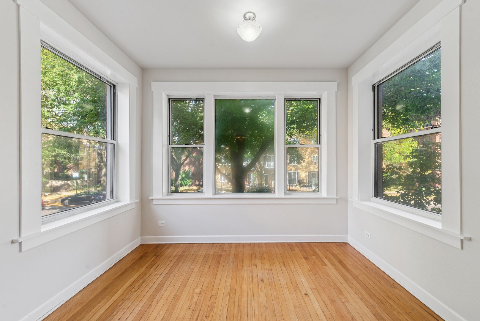 1515 W Pratt Boulevard 1