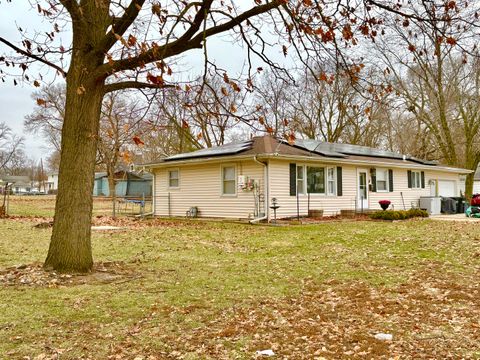 Photo of 1000 Douglas Street, Ottawa, IL 61350 (MLS # 12543085)