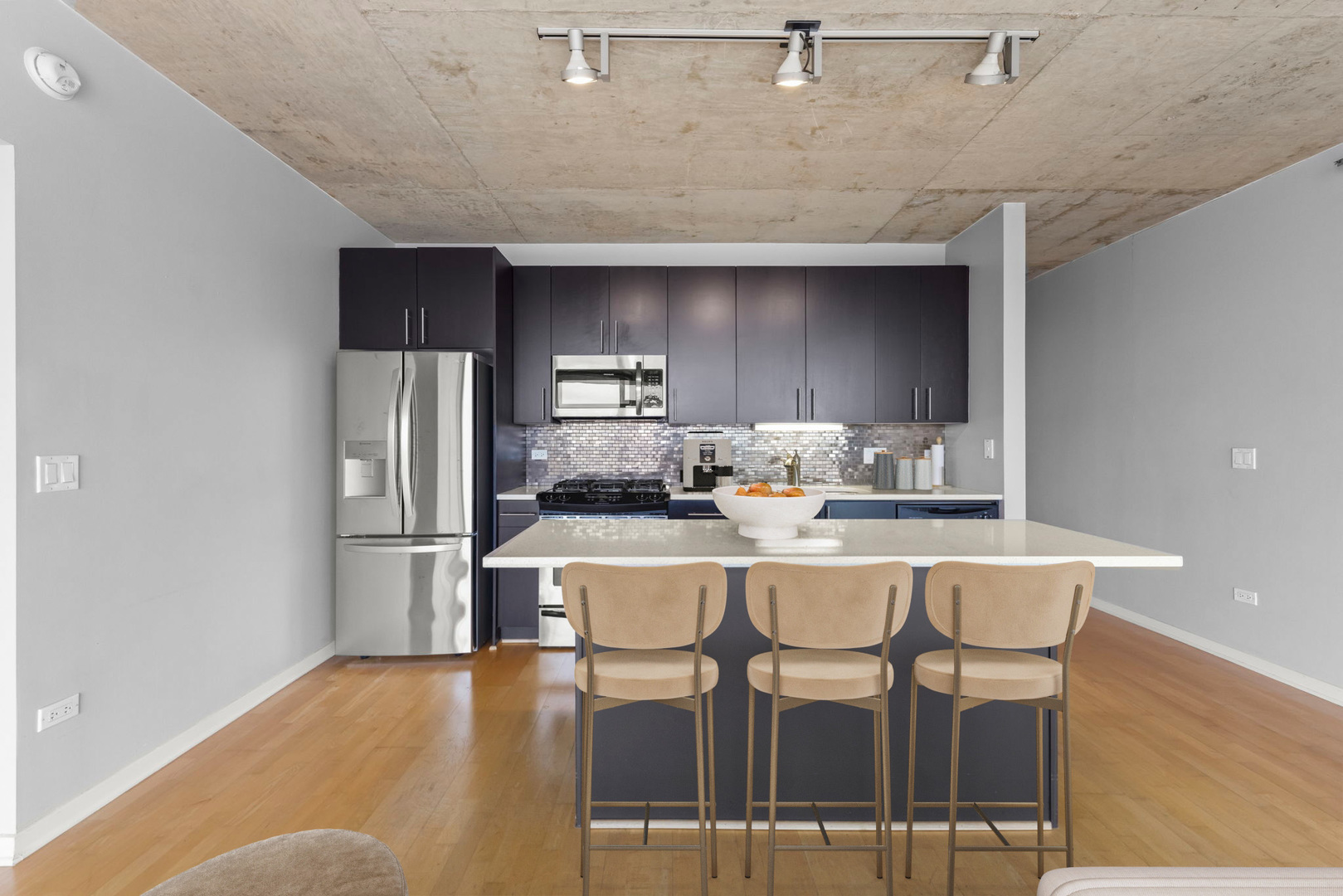 611 S Wells Street 2402