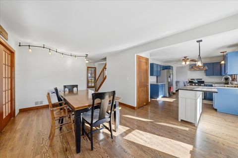 Tiny photo for 41 Whispering Drive, Streamwood, IL 60107 (MLS # 12515596)