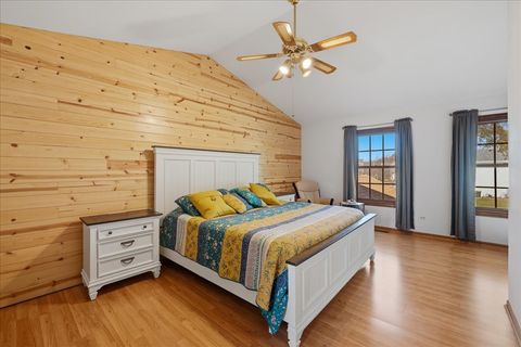 Tiny photo for 41 Whispering Drive, Streamwood, IL 60107 (MLS # 12515596)