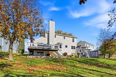 Tiny photo for 41 Whispering Drive, Streamwood, IL 60107 (MLS # 12515596)