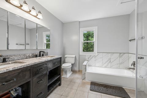 Tiny photo for 2910 Cherokee Lane, Riverwoods, IL 60015 (MLS # 12701337)