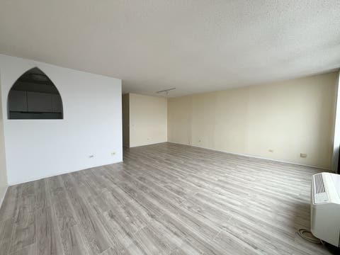 Tiny photo for 5320 N Sheridan Road #2110, Chicago, IL 60640 (MLS # 12726830)