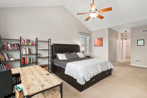 Tiny photo for Hawthorn Woods, IL 60047 (MLS # 12523382)