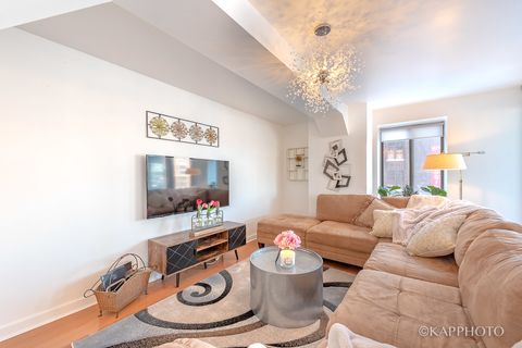 Tiny photo for 345 N Canal Street #404, Chicago, IL 60606 (MLS # 12484606)