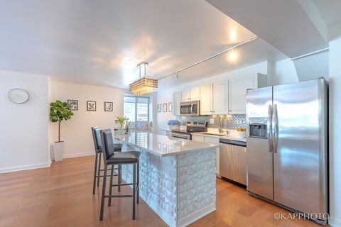 Tiny photo for 345 N Canal Street #404, Chicago, IL 60606 (MLS # 12484606)