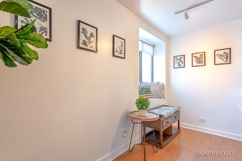 Tiny photo for 345 N Canal Street #404, Chicago, IL 60606 (MLS # 12484606)
