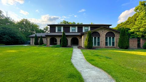 Photo of 1607 Sylvan Court, Flossmoor, IL 60422 (MLS # 12497729) Photo of 1607 Sylvan Court, Flossmoor, IL 60422 (MLS # 12497729)