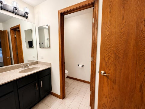 Tiny photo for 11030 W 72nd Street, Indian Head Park, IL 60525 (MLS # 12759493)