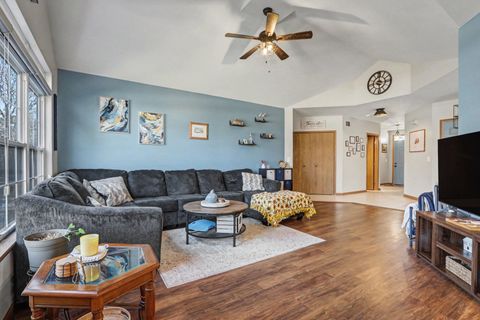 Tiny photo for 16701 S Sunset Ridge Court, Lockport, IL 60441 (MLS # 12588906)