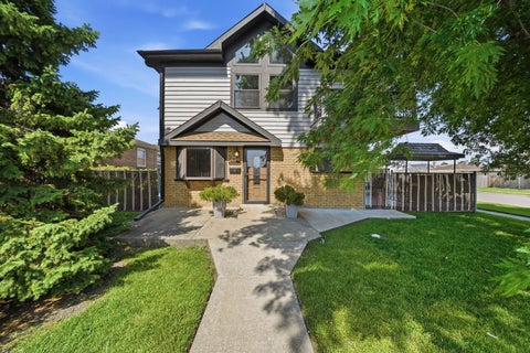 Photo of 7800 Massasoit Avenue, Burbank, IL 60459 (MLS # 12700277)