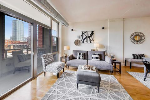 Tiny photo for 1001 W Madison Street #606, Chicago, IL 60607 (MLS # 12609516)