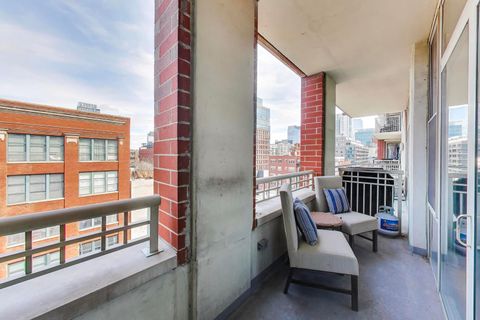Tiny photo for 1001 W Madison Street #606, Chicago, IL 60607 (MLS # 12609516)