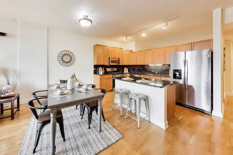 Tiny photo for 1001 W Madison Street #606, Chicago, IL 60607 (MLS # 12609516)