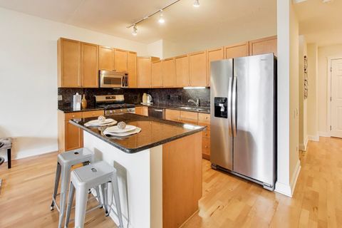 Tiny photo for 1001 W Madison Street #606, Chicago, IL 60607 (MLS # 12609516)