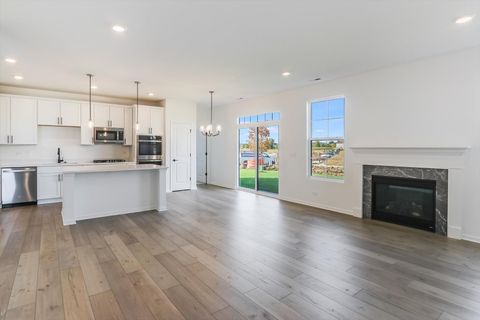 Tiny photo for Oswego, IL 60543 (MLS # 12631083)