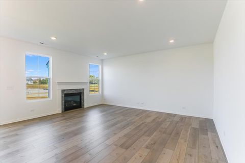 Tiny photo for Oswego, IL 60543 (MLS # 12631083)