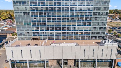 Tiny photo for 7234 W North Avenue #1802, Elmwood Park, IL 60707 (MLS # 12501540)