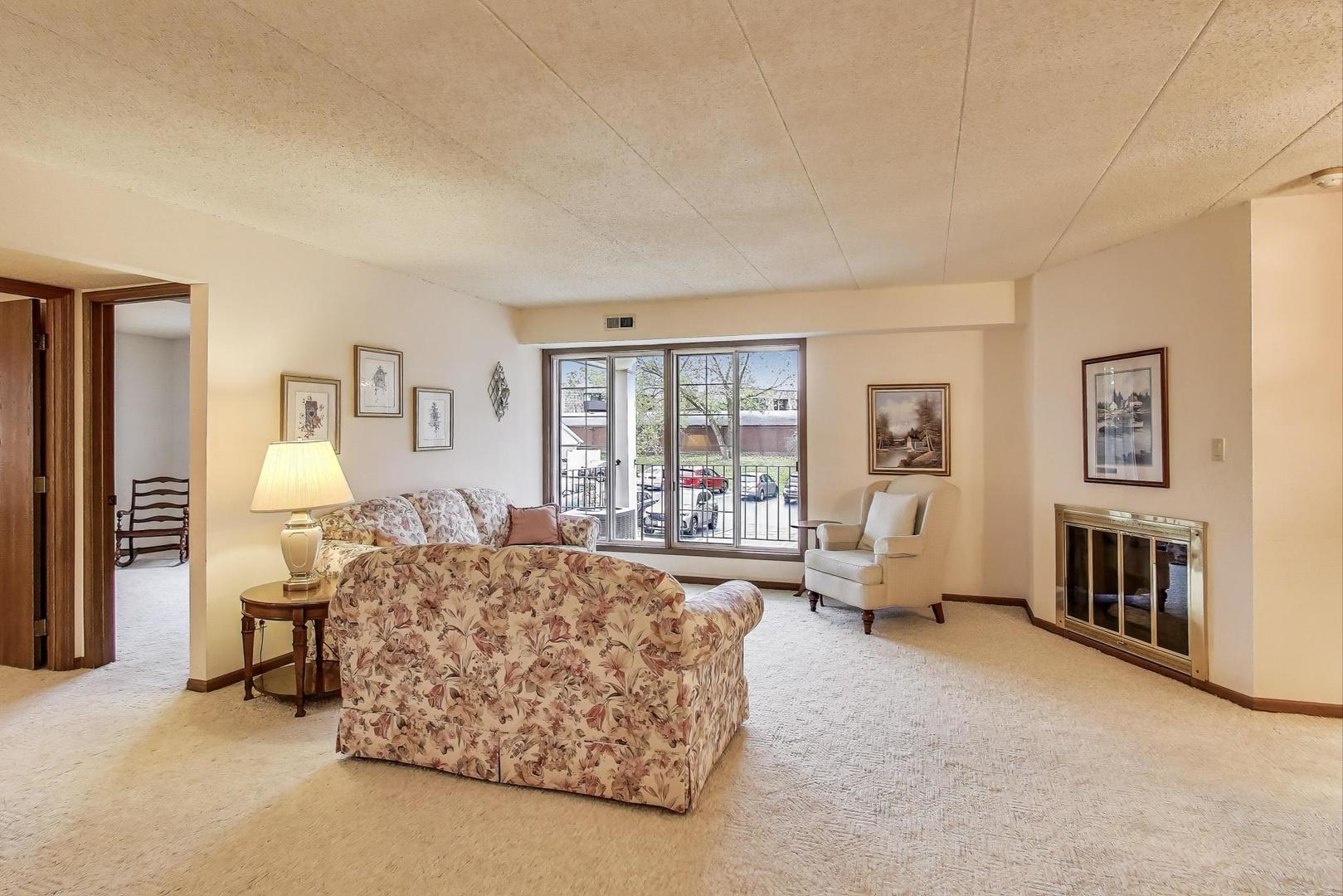 462 S President Street 202