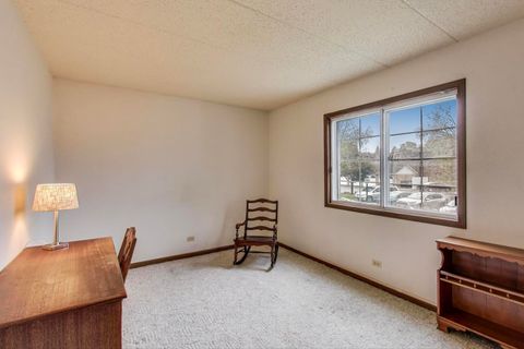 Tiny photo for 462 S President Street #202, Carol Stream, IL 60188 (MLS # 12494504)