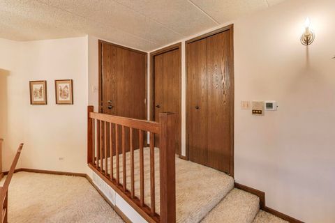 Tiny photo for 462 S President Street #202, Carol Stream, IL 60188 (MLS # 12494504)