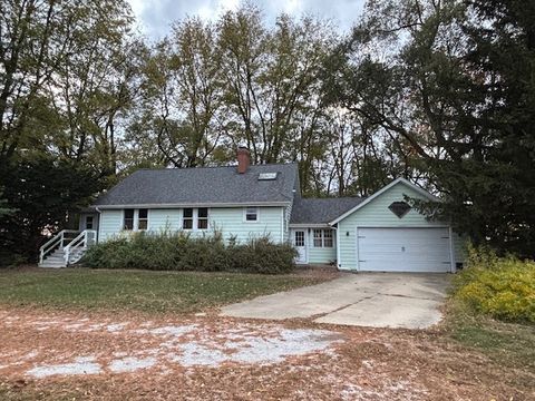 2 beds bed, 2 baths bath property at 2002 e curtis road, urbana, il 61802