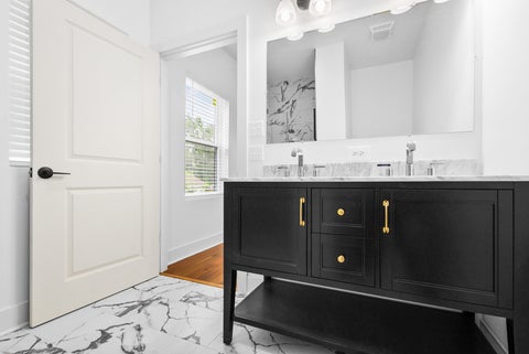 Tiny photo for 94 W 30th Place, South Chicago Heights, IL 60411 (MLS # 12757428)