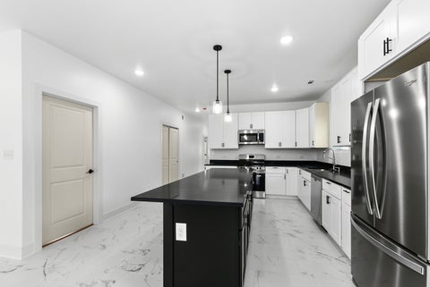 Tiny photo for 94 W 30th Place, South Chicago Heights, IL 60411 (MLS # 12757428)