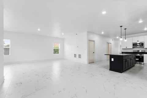 Tiny photo for 94 W 30th Place, South Chicago Heights, IL 60411 (MLS # 12757428)