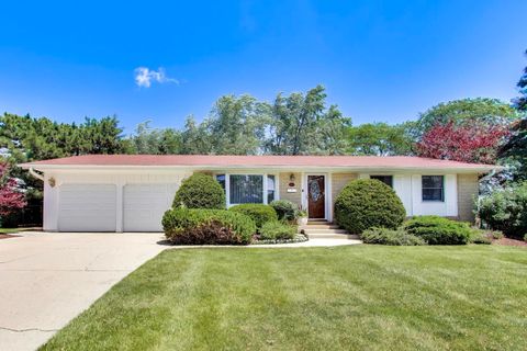 Photo of 1424 Bates Lane, Schaumburg, IL 60193 (MLS # 12680308)