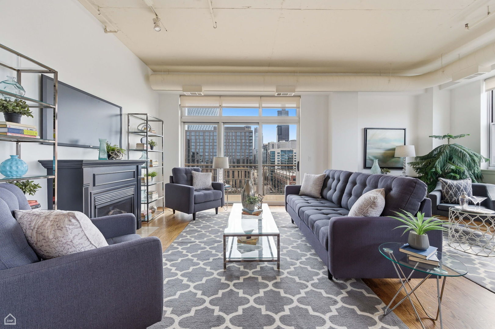 950 W Monroe Street 804